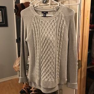Gap sweater